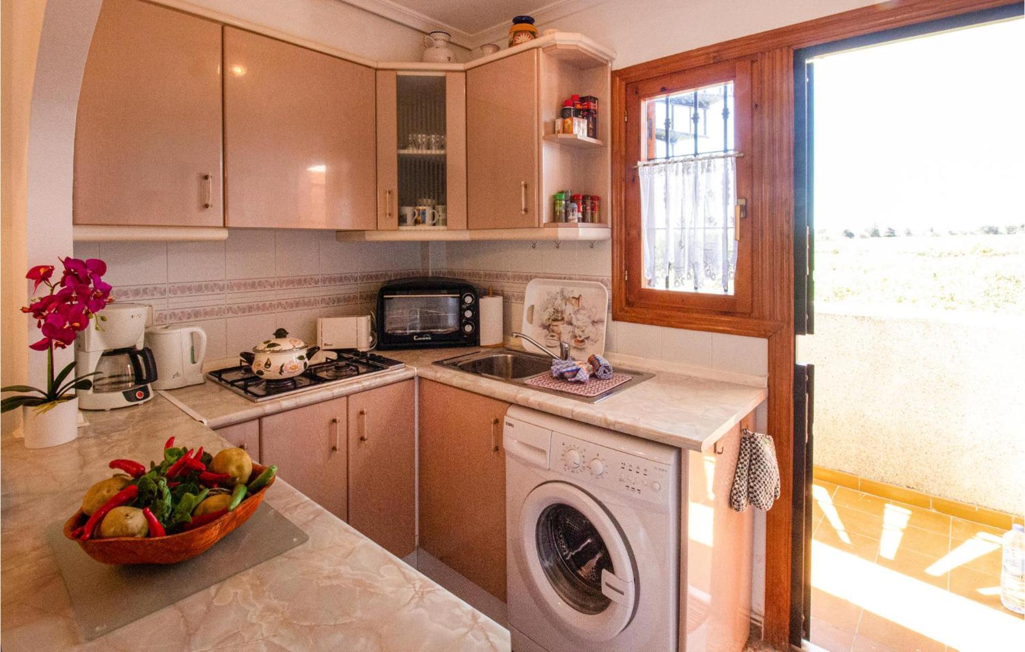 Cozy Apartment In Гвардамар-дель-Сегура Экстерьер фото